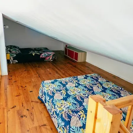 Maison De Lägenhet Coufouleux